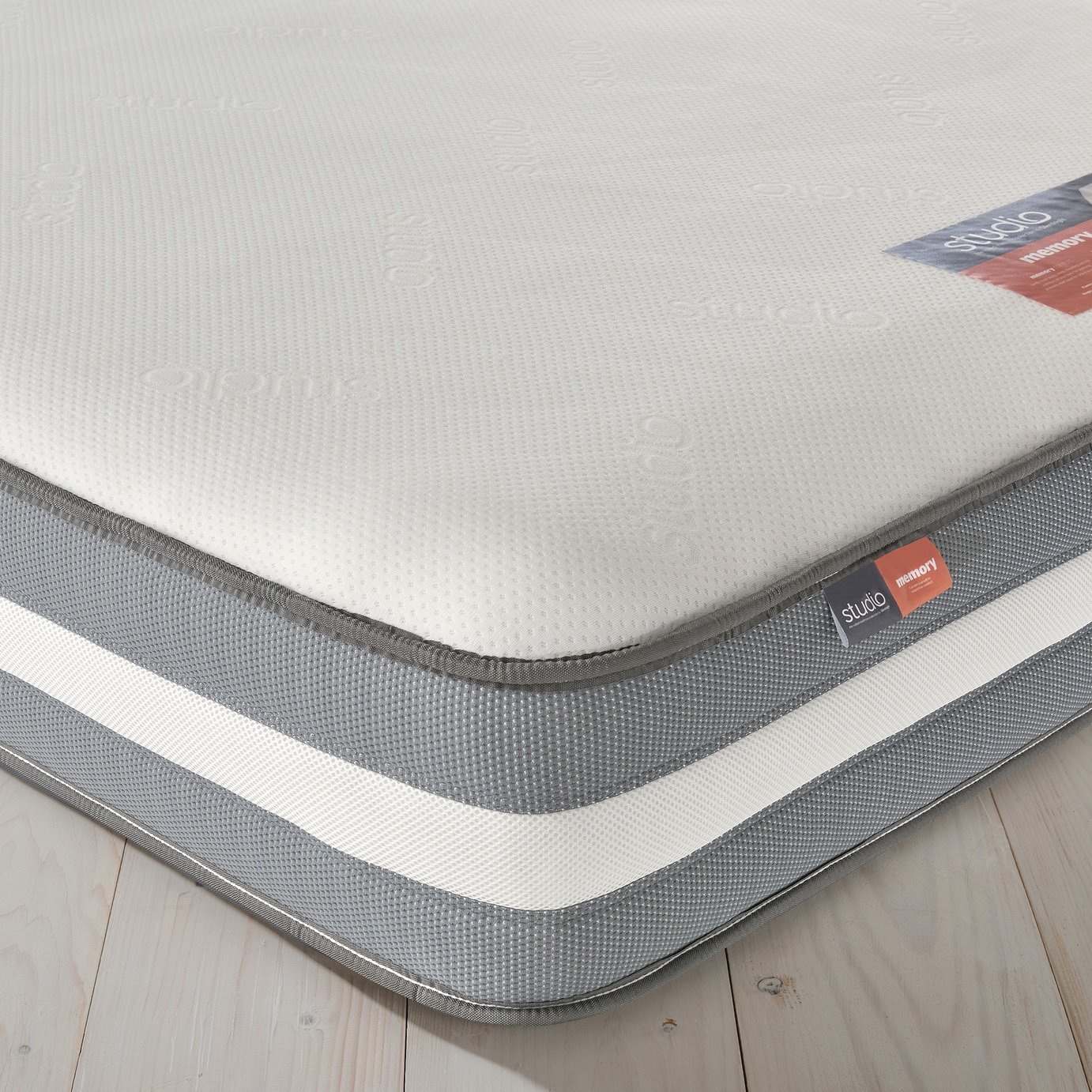 Silentnight Studio Memory 1000 Pocket Mattress - King