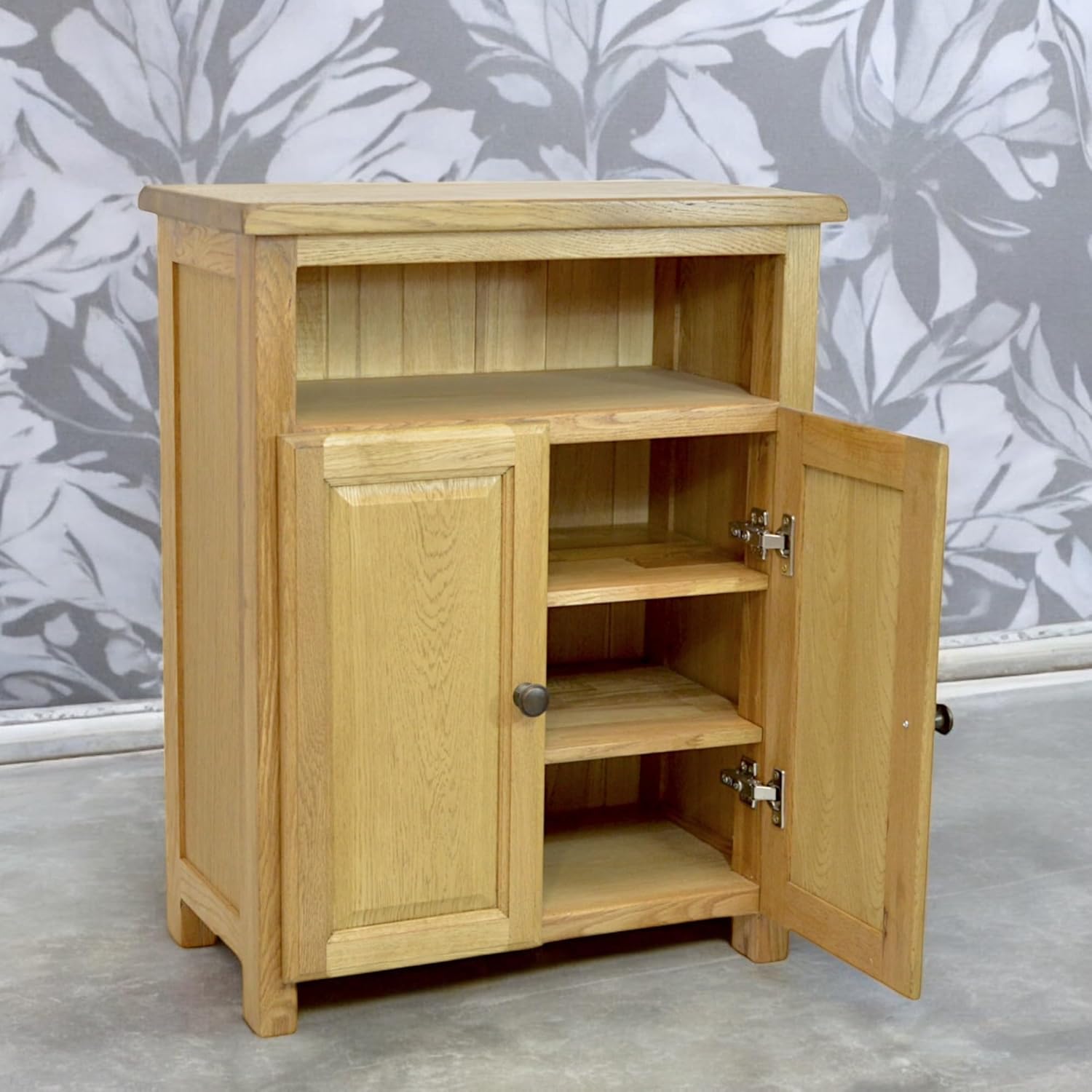 GROFurniture Solid Oak Sideboard, Oak Shoe Cabinet, Storage Unit, Solid Cabinet for Hallway or Living Room, Wooden Storage Unit or Wooden Shoe Organizer