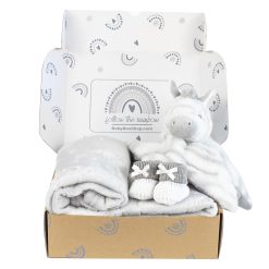4 Baby Essentials for Newborn Unisex, Ideal as Baby Shower Gifts & Christening Gifts, Includes a Zebra Baby Comforter, Grey Fleece Baby Blanket and Grey & White Cotton Booties