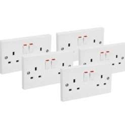 5 White Switched Twin Electric Electrical Double Socket